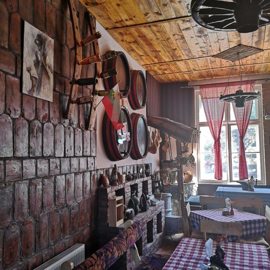 ホテル Etno Konak Angela Kalna エクステリア 写真